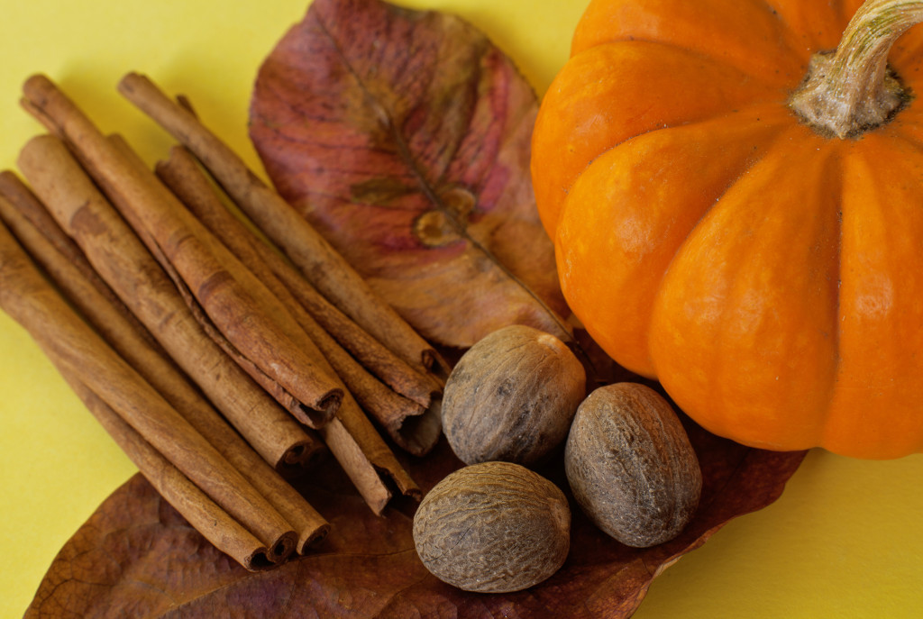 ¡Vela casera de especias de calabaza!